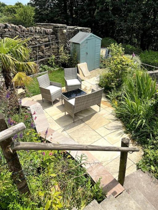 17Th Century Cottage With Hidden Garden Steeton Exterior photo